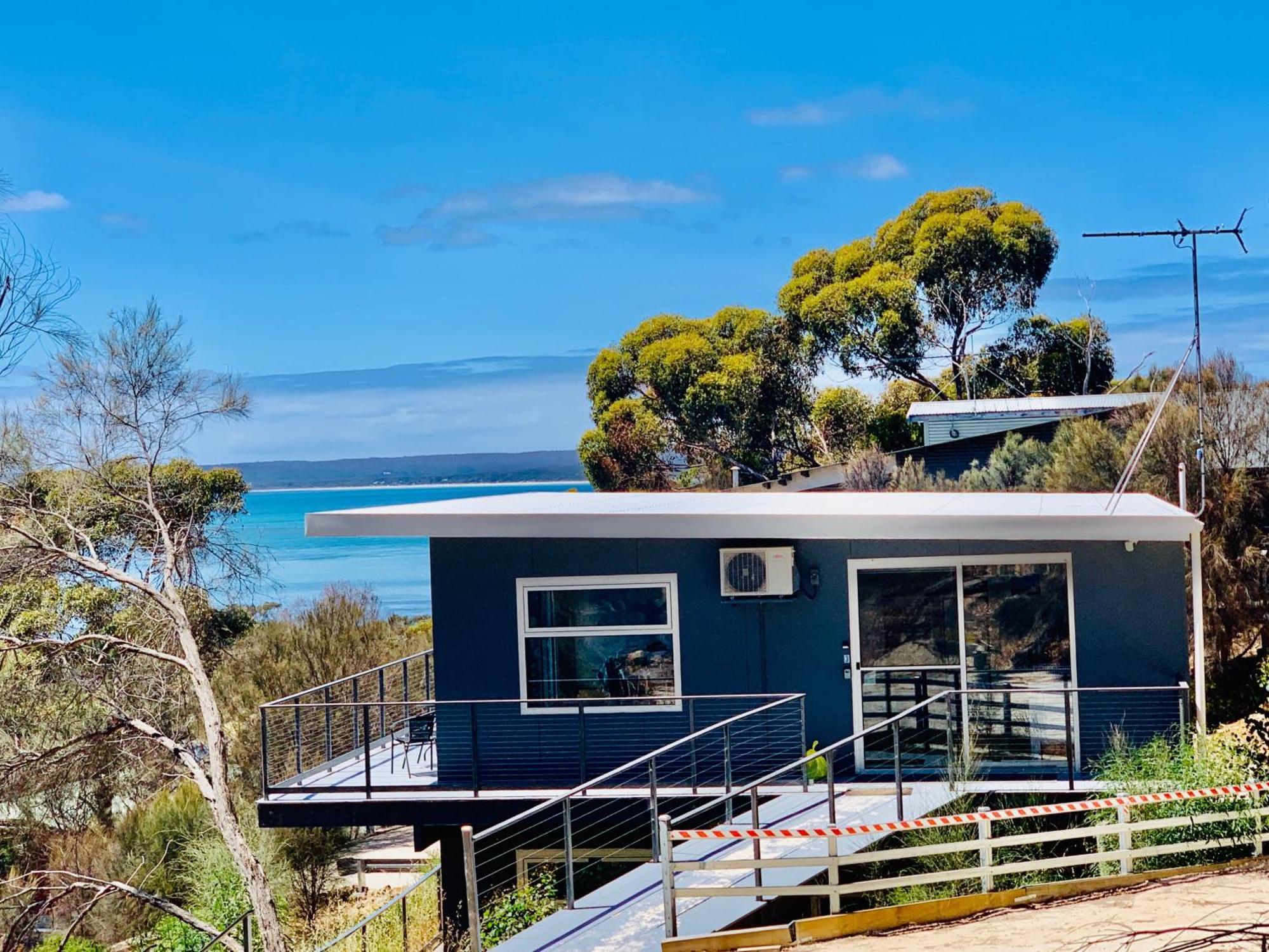Sunrise On Falie Seaview Eco Accommodation American River Exterior photo