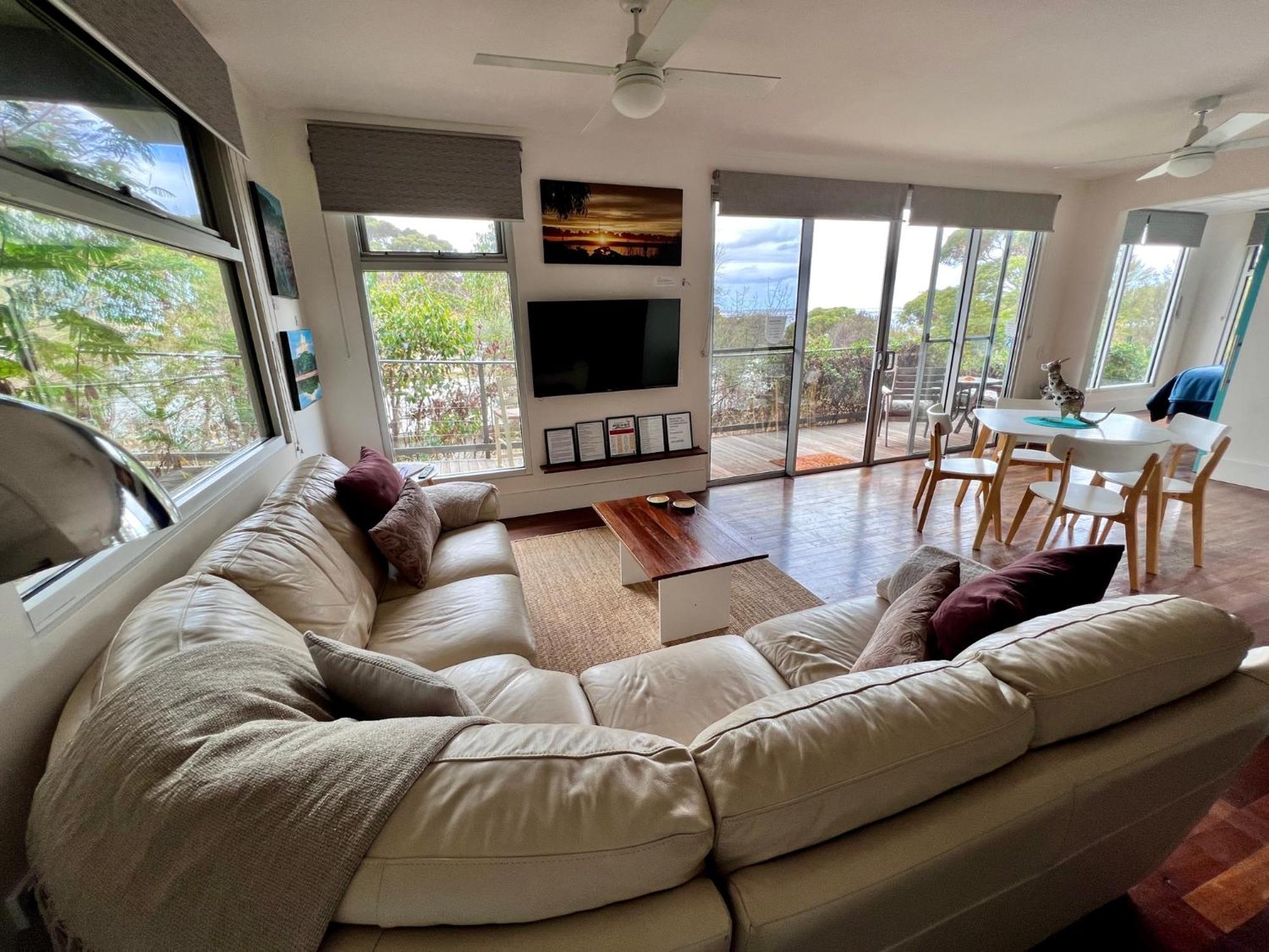 Sunrise On Falie Seaview Eco Accommodation American River Exterior photo