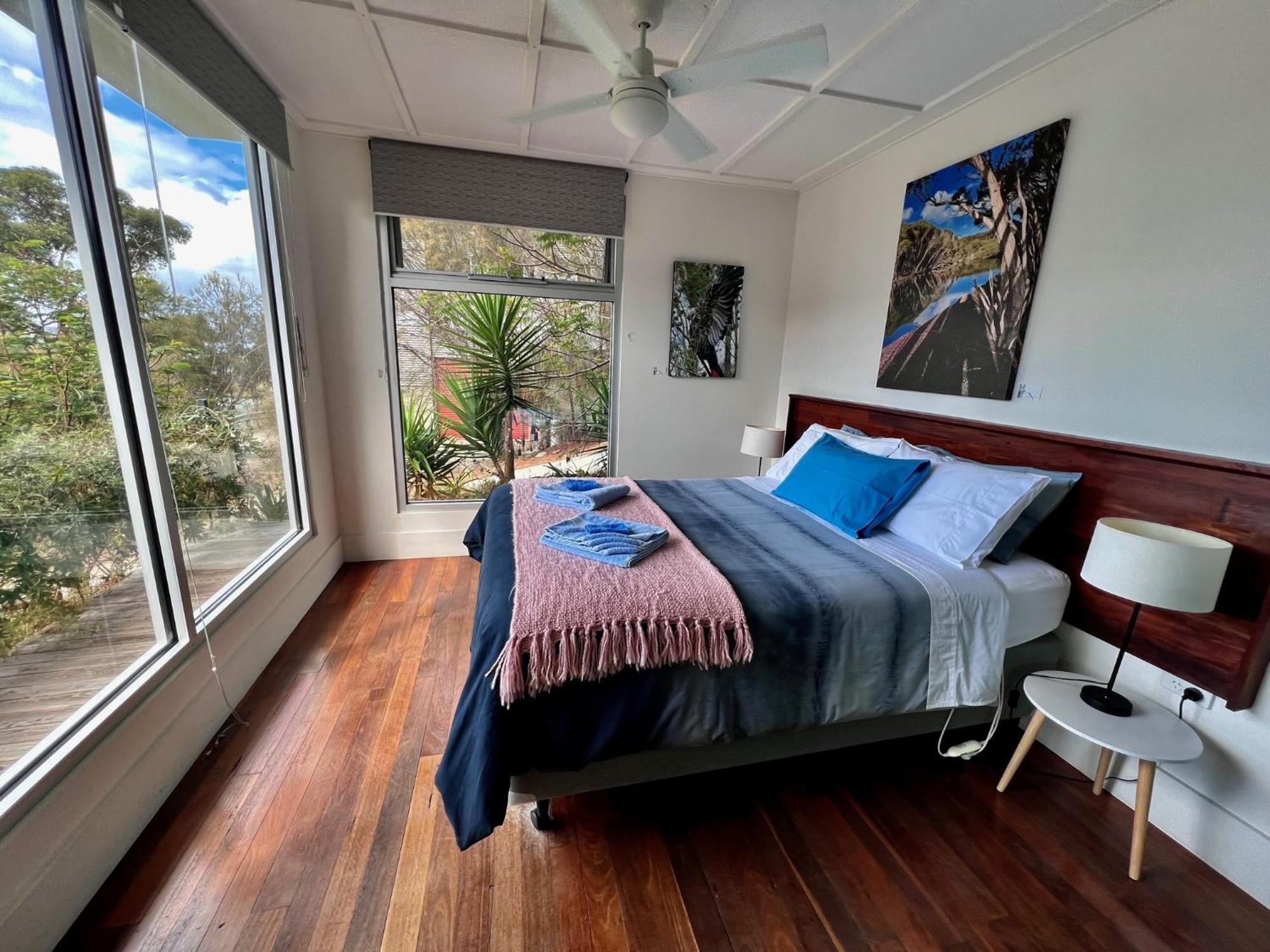 Sunrise On Falie Seaview Eco Accommodation American River Exterior photo